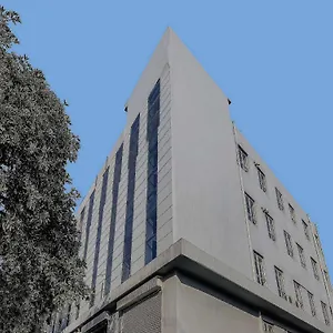 *** Hotel Townhouse Golden King India