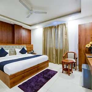 **** Hotel Glory Inn Near Delhi International Airport India