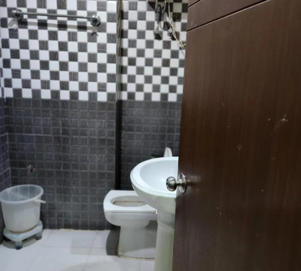 ***  Airport Hotel Claytone New Delhi India